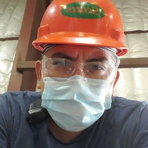 Meet your Posher, Carlos